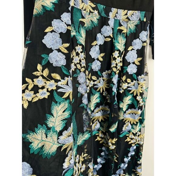 NWT Adrianna Papell Women's Sz 4 Embroidered Mesh Gown Tulle 3/4 Sleeve Floral - Picture 3 of 7